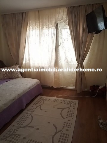 apartament-3-camere-decomandat-savenilor-0